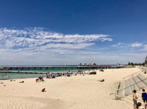 Little Shangri-La, Busselton